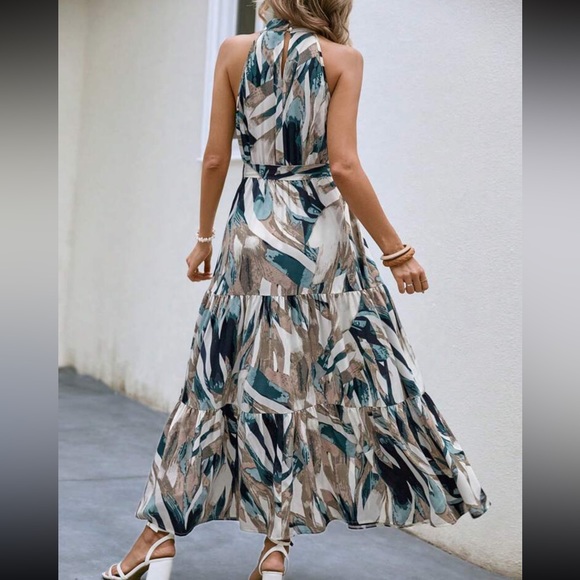 Boho geo print better halter maxi dress - Picture 3 of 6